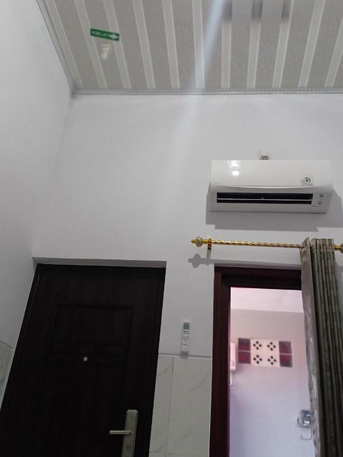 Homestay 89 New Джепара Екстериор снимка